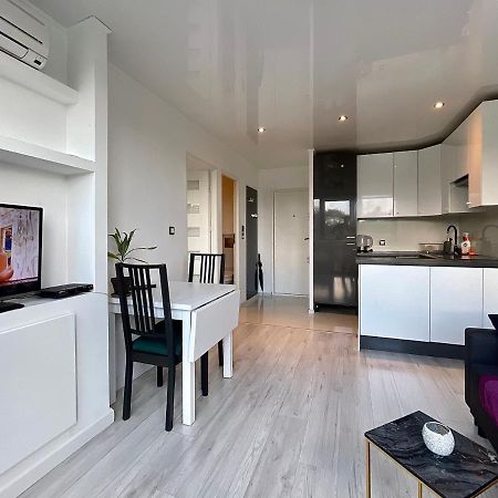 ורשה Sasi - Cozy Apartment For 6 People In Centre מראה חיצוני תמונה