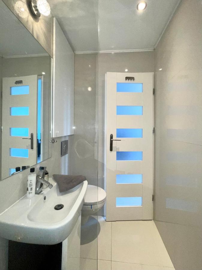 ורשה Sasi - Cozy Apartment For 6 People In Centre מראה חיצוני תמונה