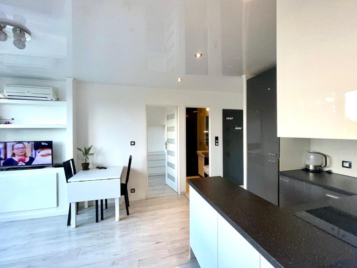 ורשה Sasi - Cozy Apartment For 6 People In Centre מראה חיצוני תמונה